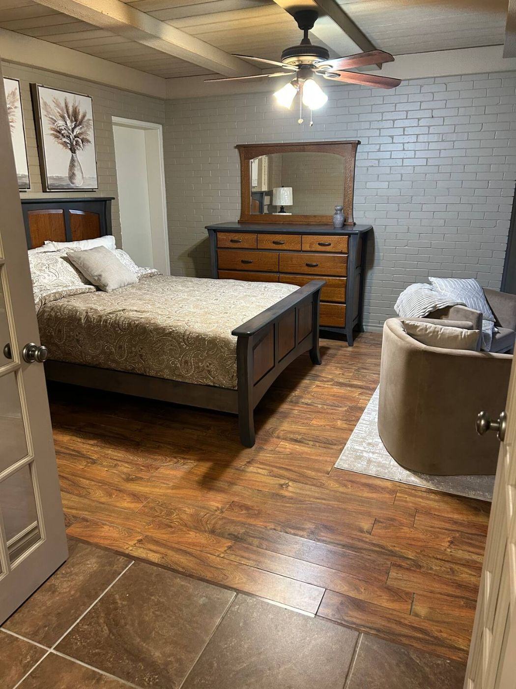 Bedroom 1, The Windmill Studio